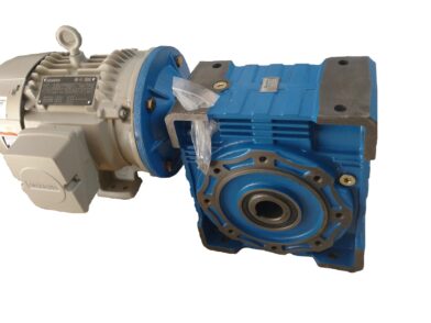 Motorreductor Corona-Sinfín de 7.5 HP 220/440V